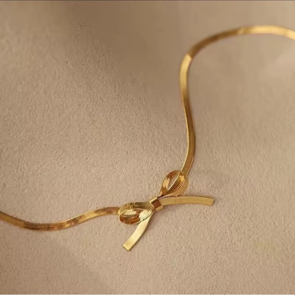 Anthropologie Gold Bow Choker Necklace - Picture 2 of 2